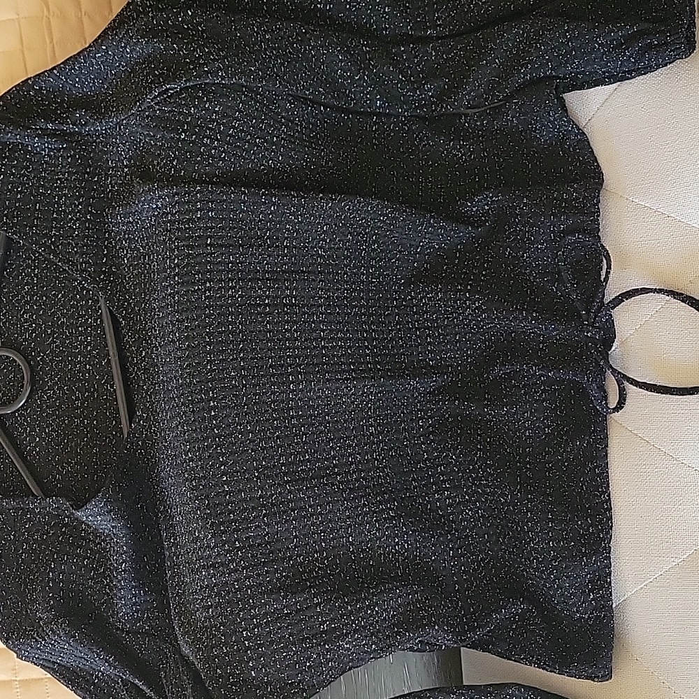 Sweater - Picture 5 of 5